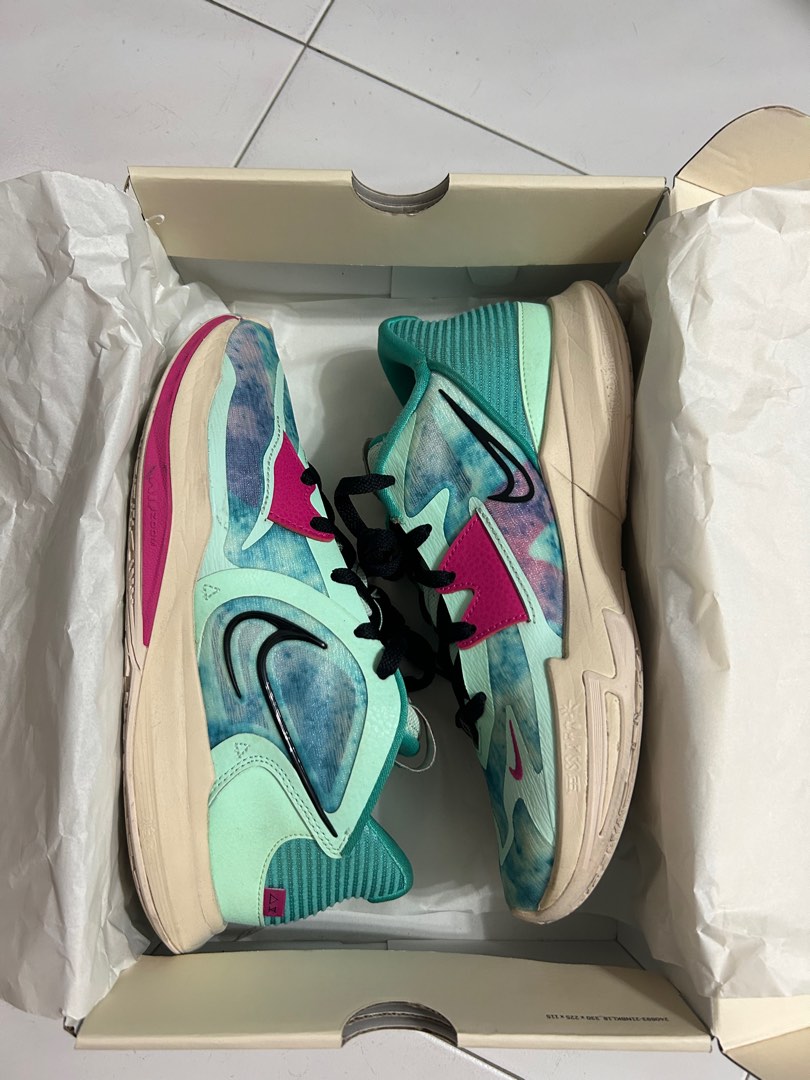 Kyrie shoes deals gary