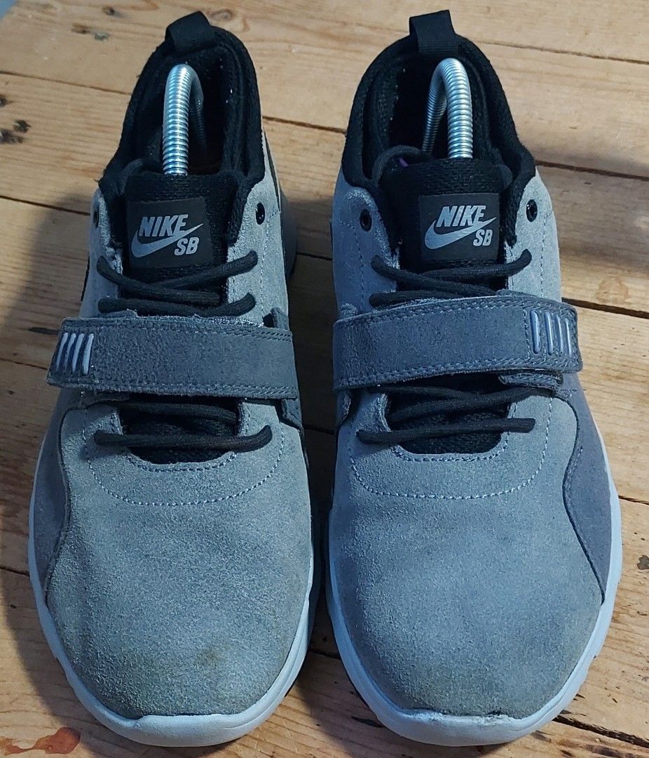 Nike sb best sale trainerendor l