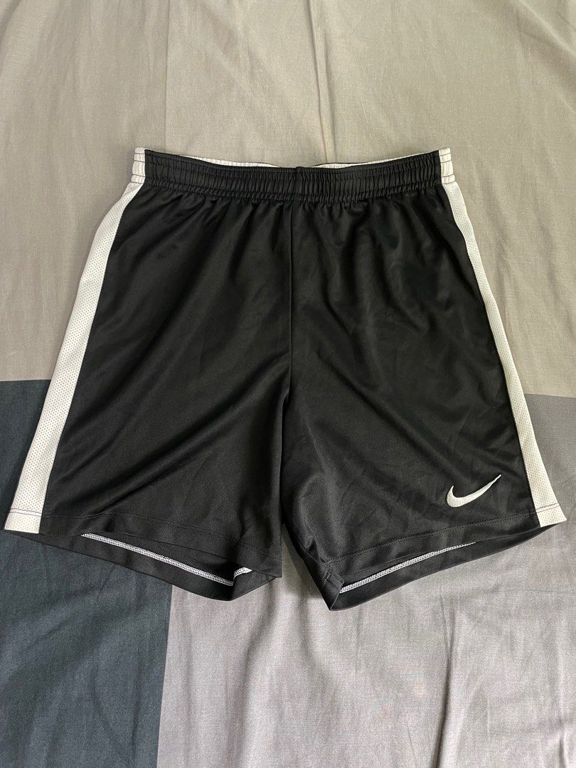Nike Youth Shorts, Men's Fashion, Bottoms, Shorts on Carousell