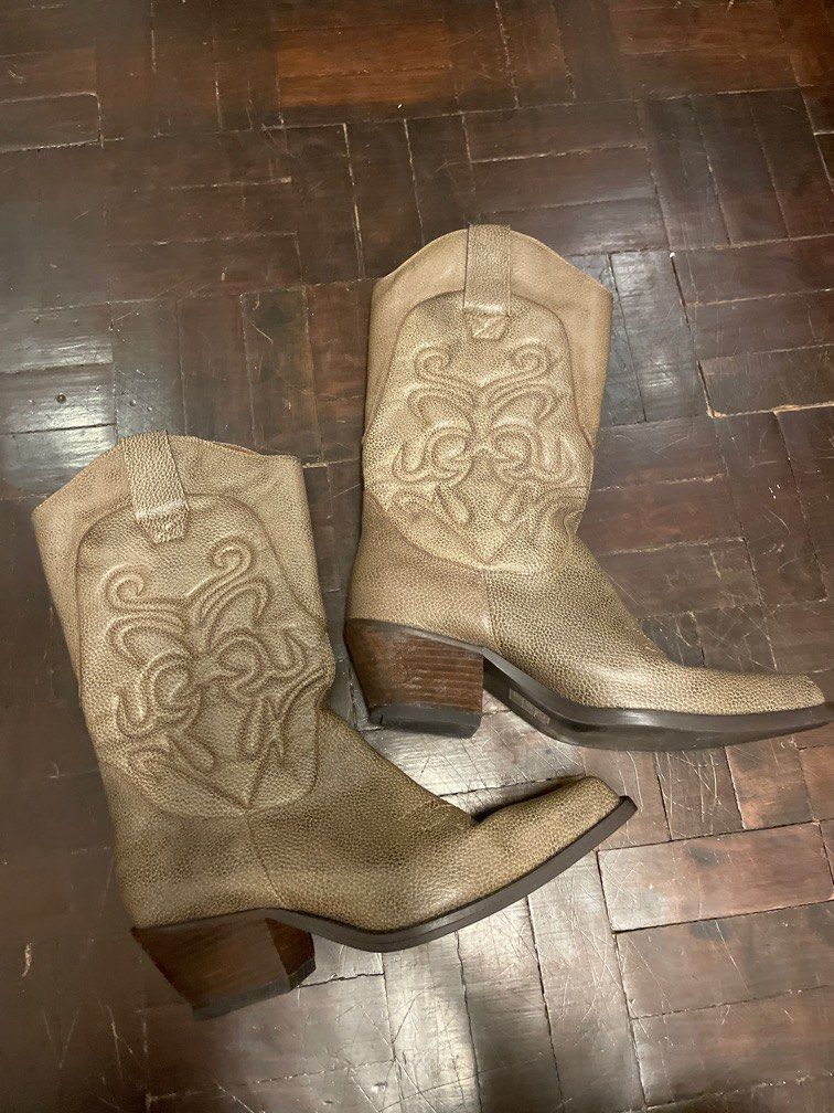 Nine West pointed toe cowboy boots Women s Fashion Footwear
