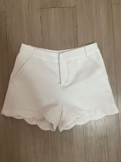 plains&prints limited edition white shorts