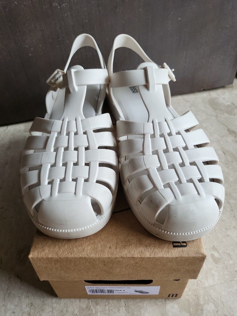 White sandals size 9 discount