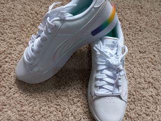 (Category: ) located in . Submitted by esslovebox (Listing ID 1250968515, Image 1). Description: .