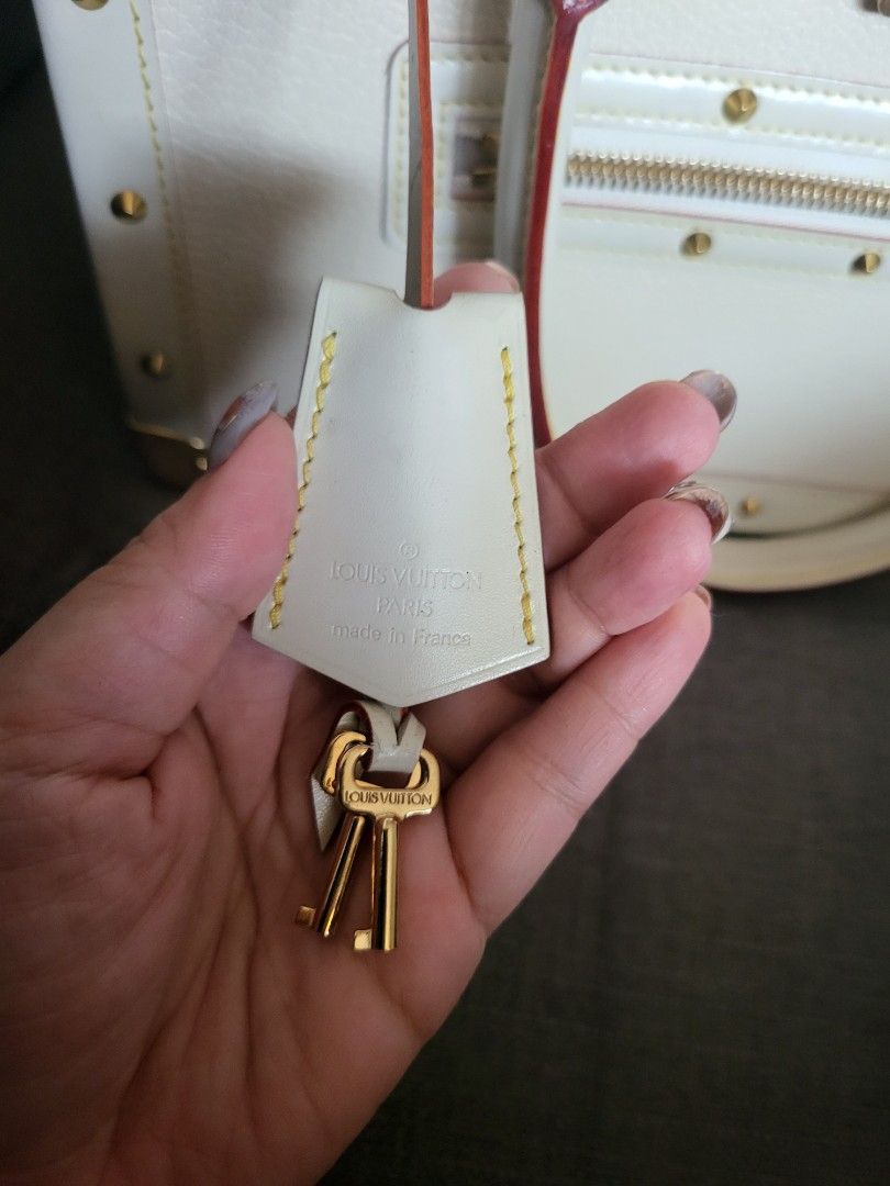 Louis Vuitton White Suhali Leather Lockit GM Bag
