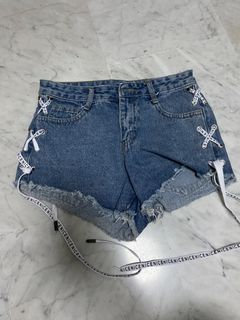 (Category: ) located in . Submitted by sttttttttt (Listing ID 1250972278, Image 1). Description: .