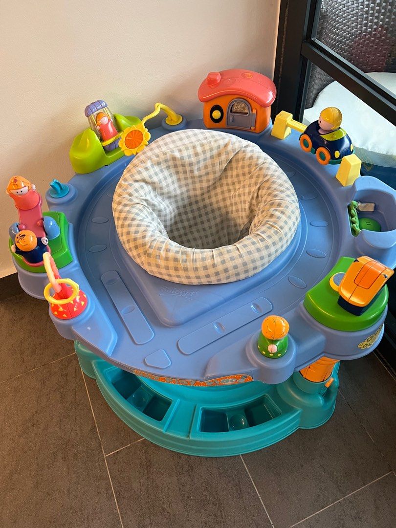 Safety First Exersaucer