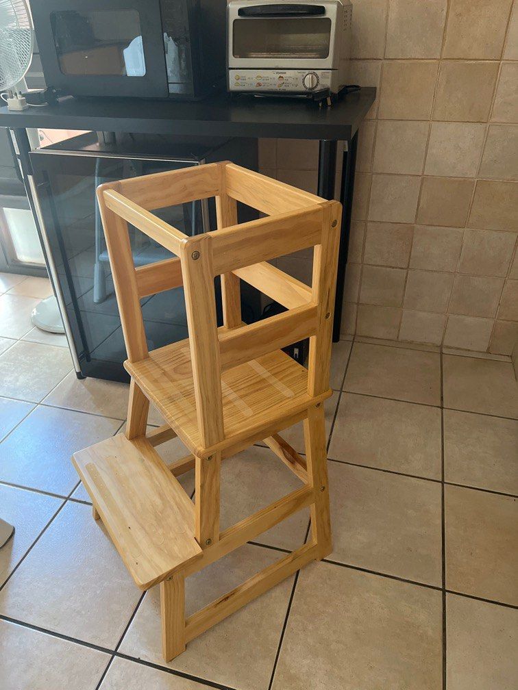 SDADI Kids Kitchen Step Stool with Safety Rail for Toddlers 18