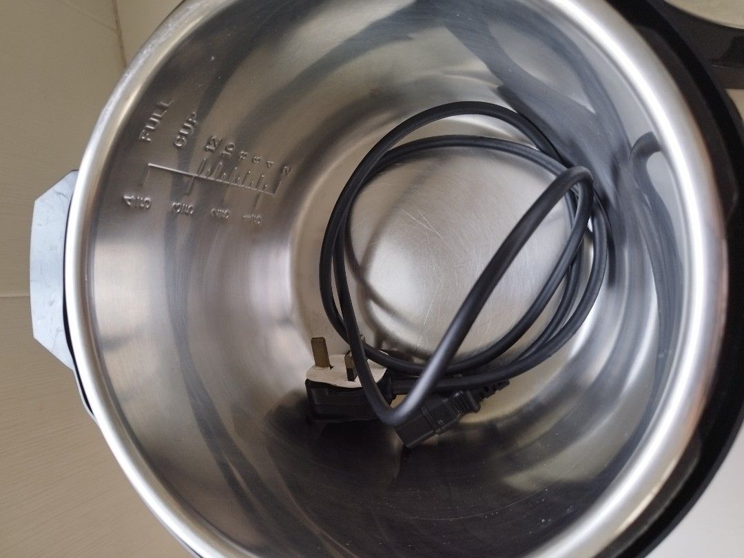 Sharp Pressure Cooker 6L, TV & Home Appliances, Kitchen Appliances