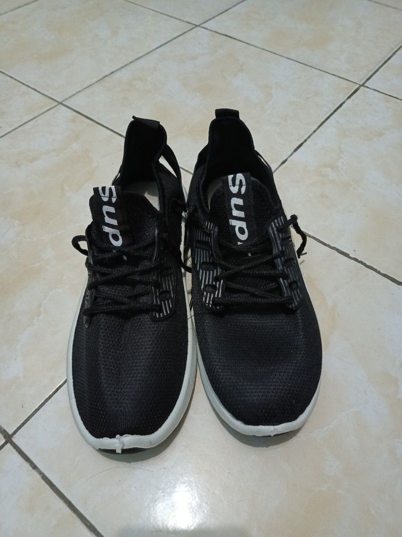 Supreme sports on sale shoes