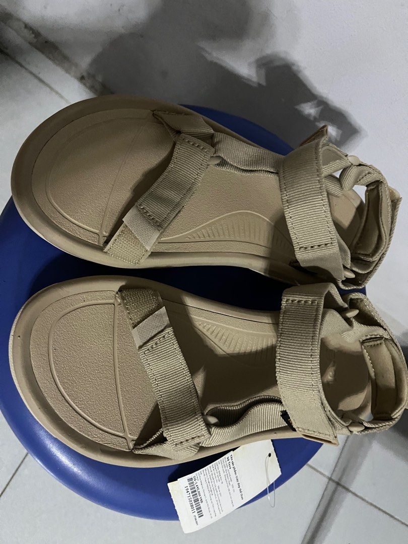teva sesame hurricane