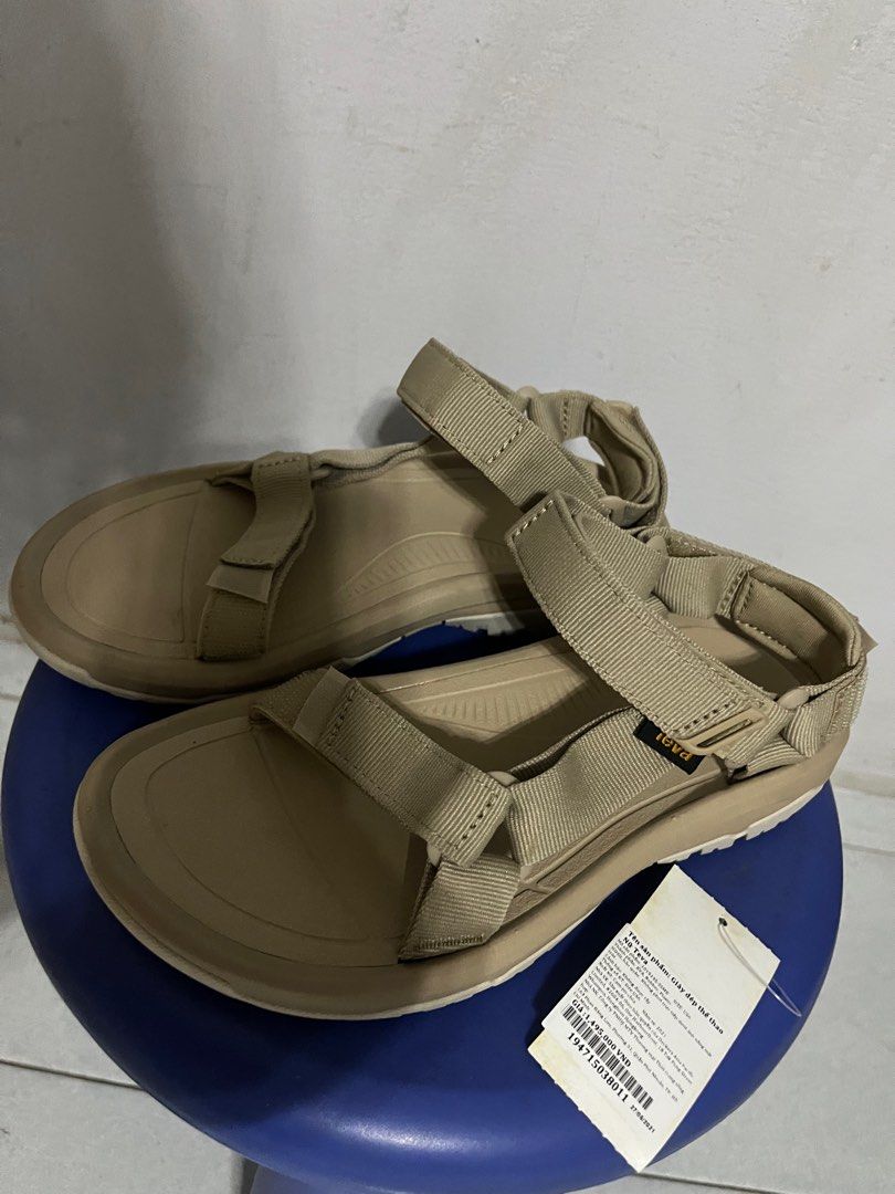 teva sesame hurricane