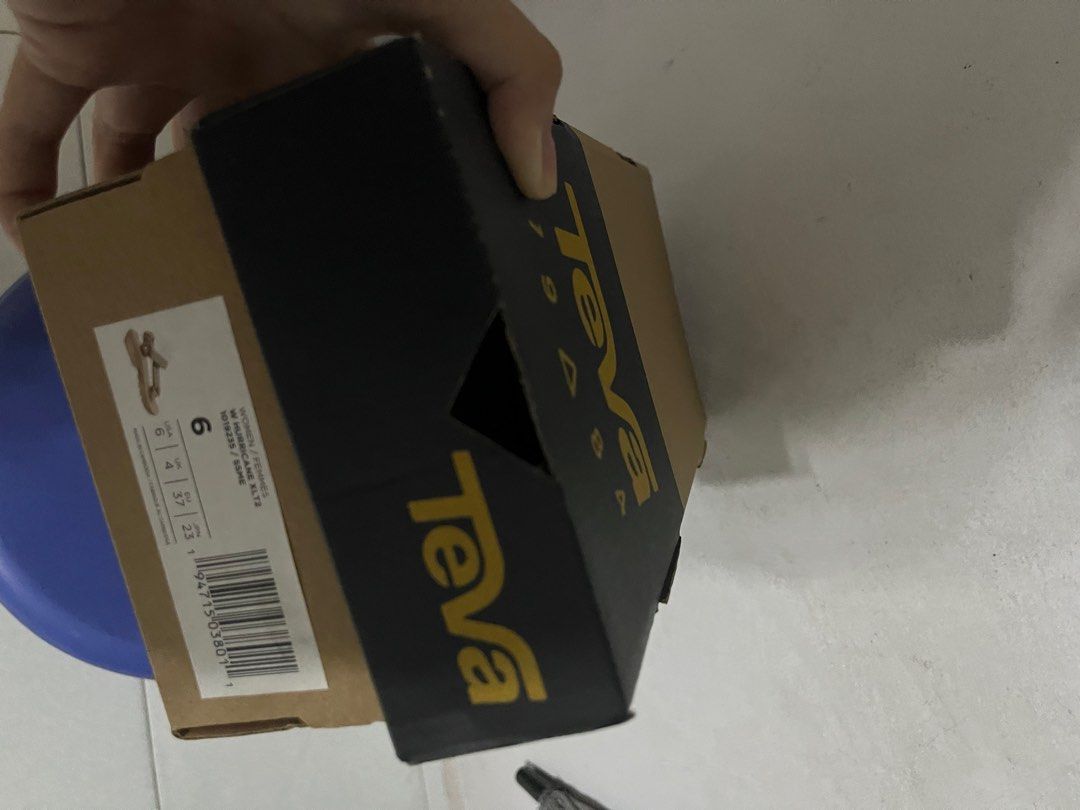 teva sesame hurricane