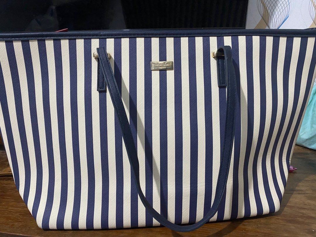 Navy tote sales bag oriflame