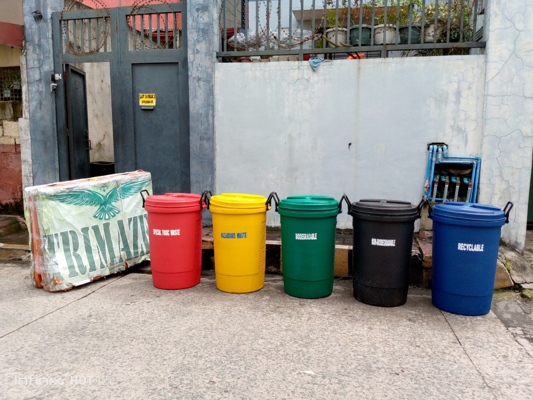 TRASH BIN, Furniture & Home Living, Cleaning & Homecare Supplies, Waste