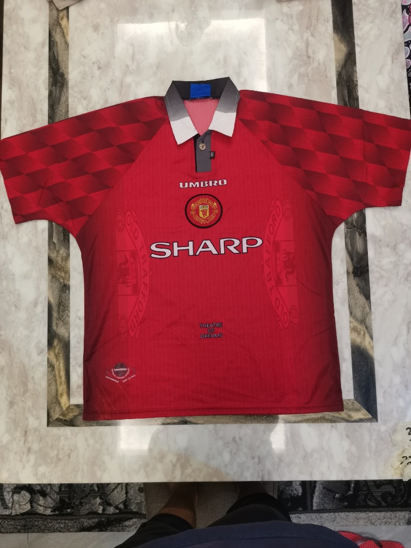 Manchester United 'Theatre of Dreams' shirt by Umbro