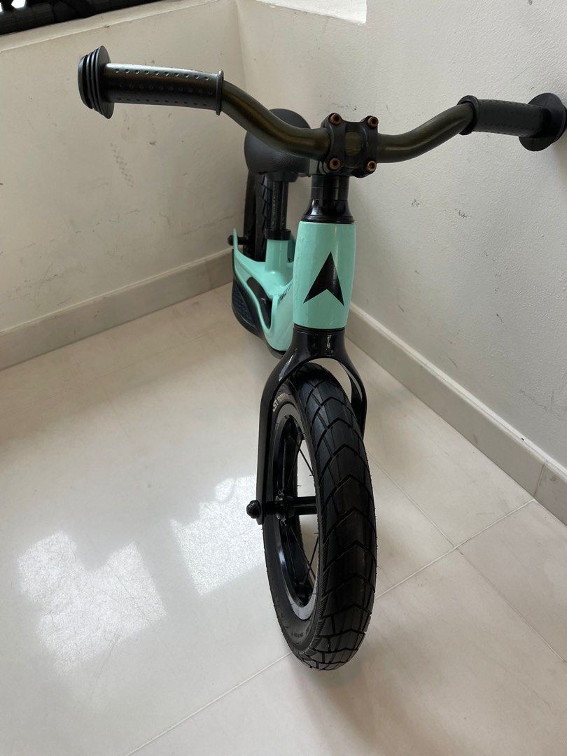 VITUS Kids balance bike, Sports Equipment, Bicycles & Parts, Bicycles on Carousell