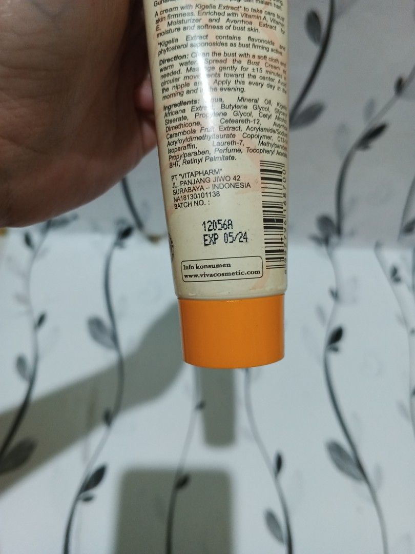 Viva Queen Bust cream on Carousell