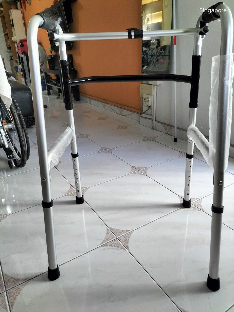 Heailth Frames Walking frame, Health & Nutrition, Assistive & Rehabilatory Aids ...