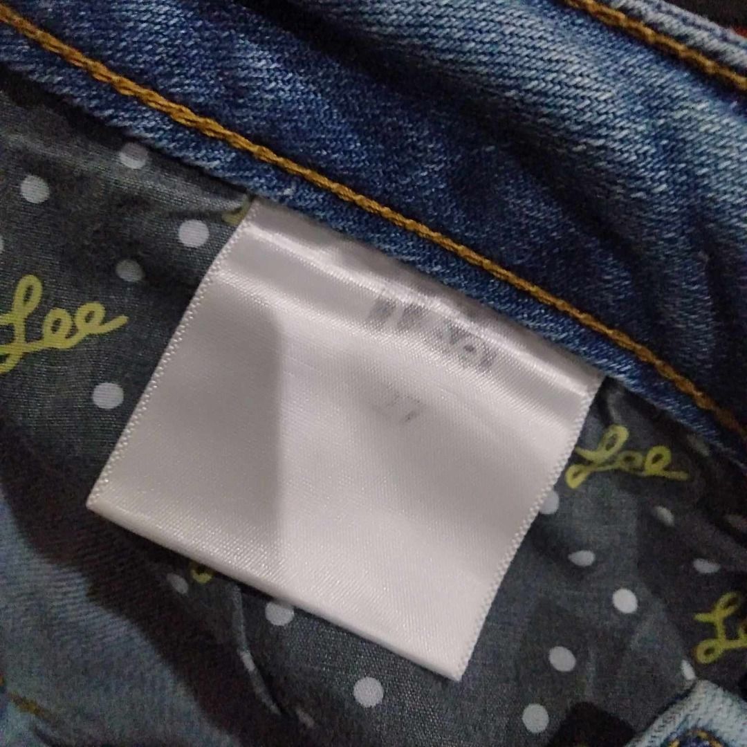 Fitting Lee Low Rise Jeans on Carousell