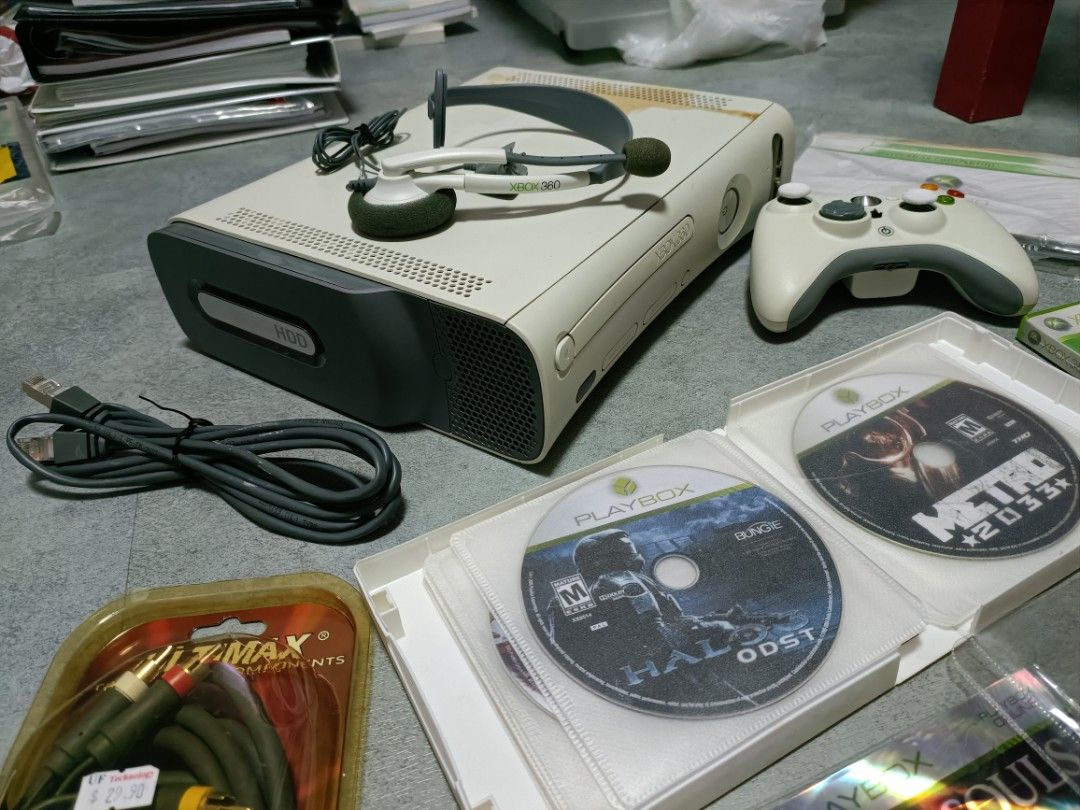Xbox 360 + games + controller, Video Gaming, Video Game Consoles, Xbox
