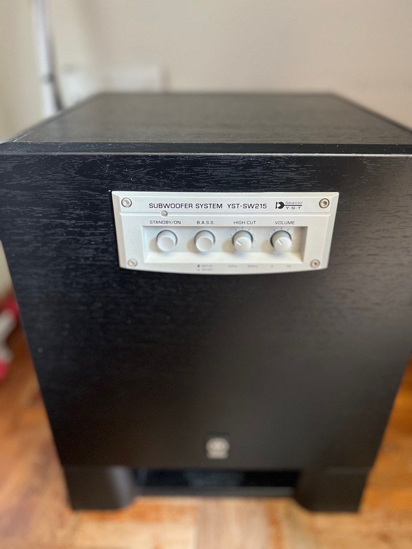 Yamaha yst sw 215 top