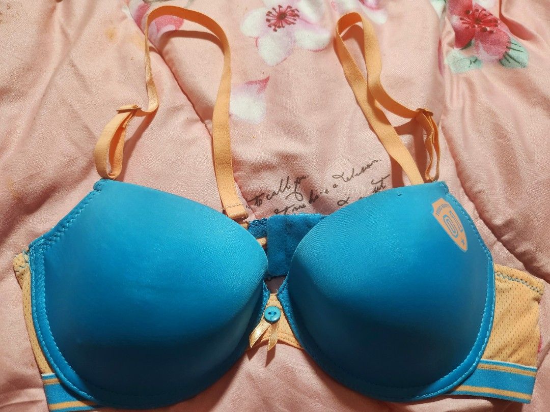 Young Hearts Cute B75 Bras, Women's Fashion, New Undergarments & Loungewear  on Carousell