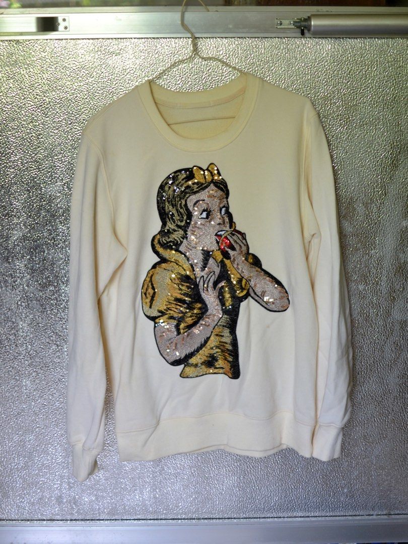 100 AUTHENTIC Gucci Snow White Women s Fashion Coats Jackets and Outerwear on Carousell