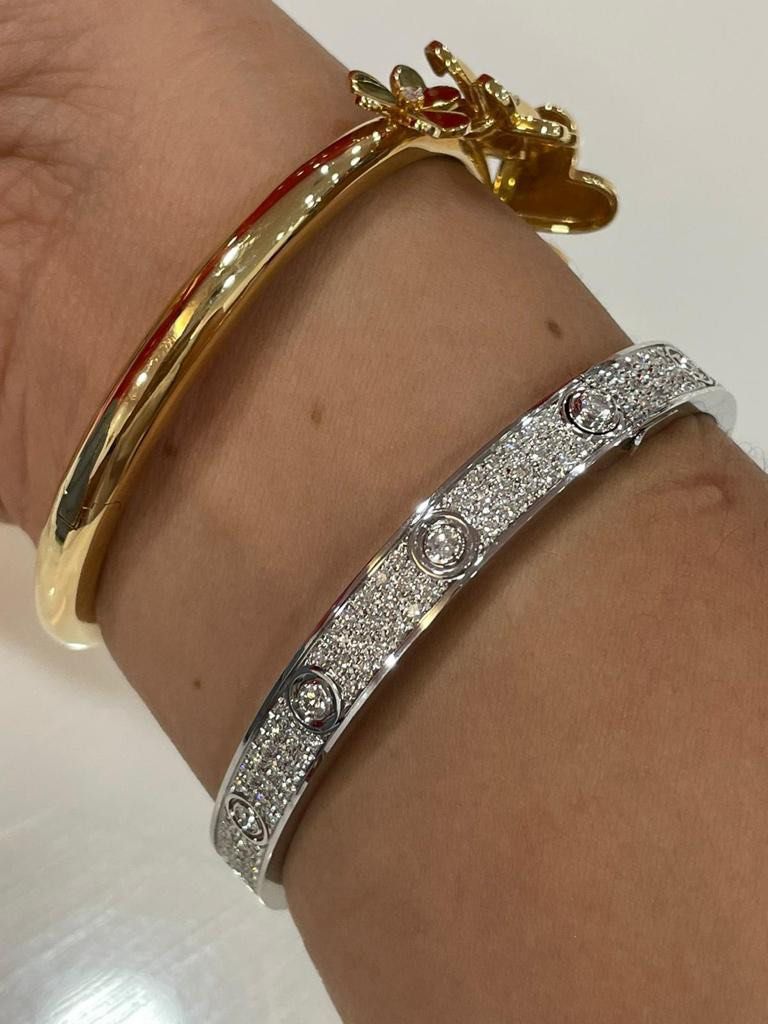 White gold screw best sale bangle