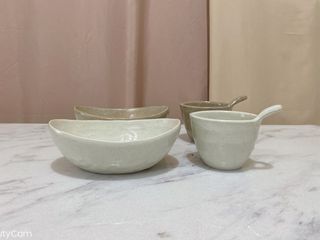 日本🇯🇵超美💓高品質陶瓷碗盤陶瓷杯 沙拉盤水果盤 深盤 盤子杯子 高品質 米白色奶茶色💓