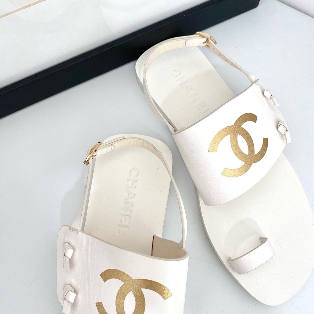 Chanel discount slippers 2018