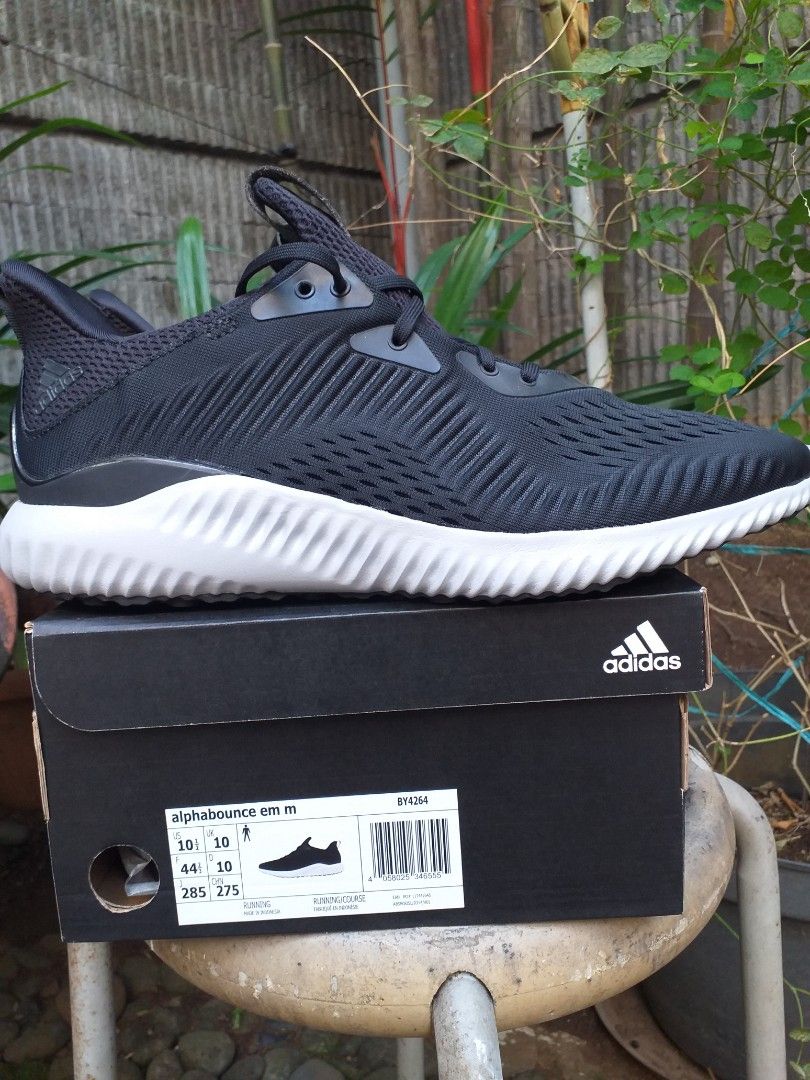 Adidas Alphabounce size 44,2/3(28,5cm), Fesyen Pria, Sepatu , Sneakers di  Carousell