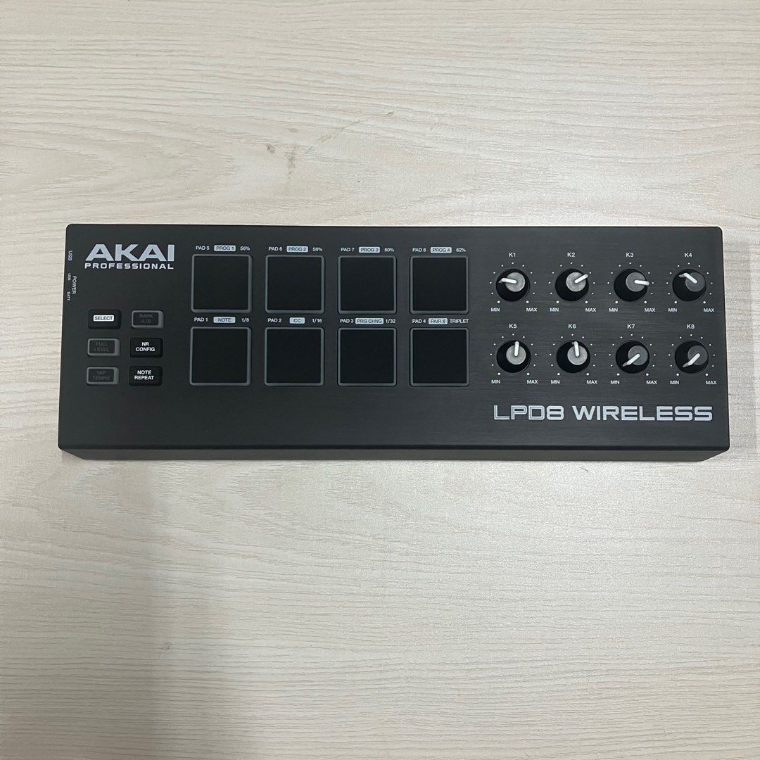 Akai LPD8 MIDIパッドコントローラー ほぼ新品