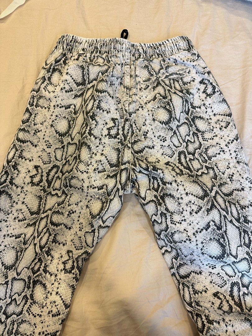 Alexander Wang Printed jogger Pants Wave Logo Shorts Women s