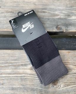 Authentic Nike SB Elite Socks Size 6-8 Men, 6-10 Women
