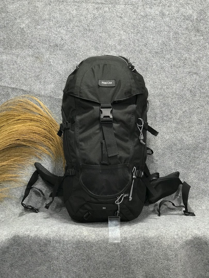 Bagpack forclaz 50L, Fesyen Pria, Tas & Dompet , Ransel di Carousell