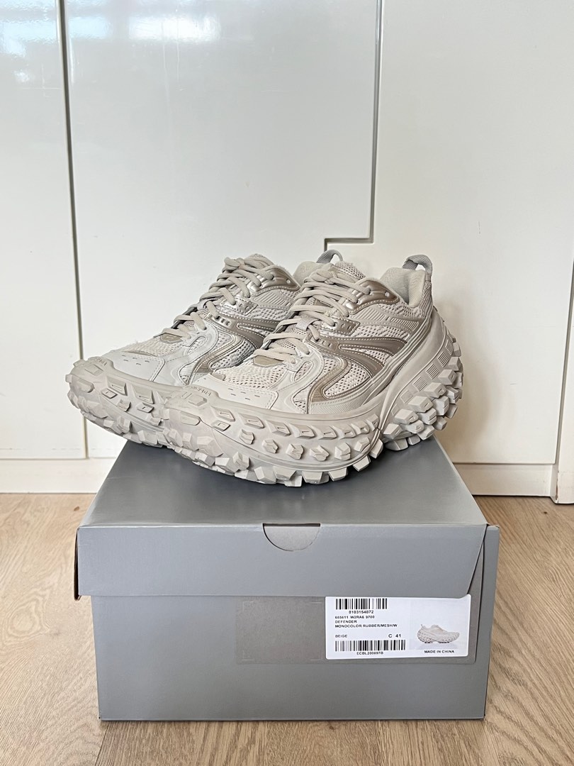 Balenciaga defender bouncer 41 size, 名牌, 鞋及波鞋- Carousell