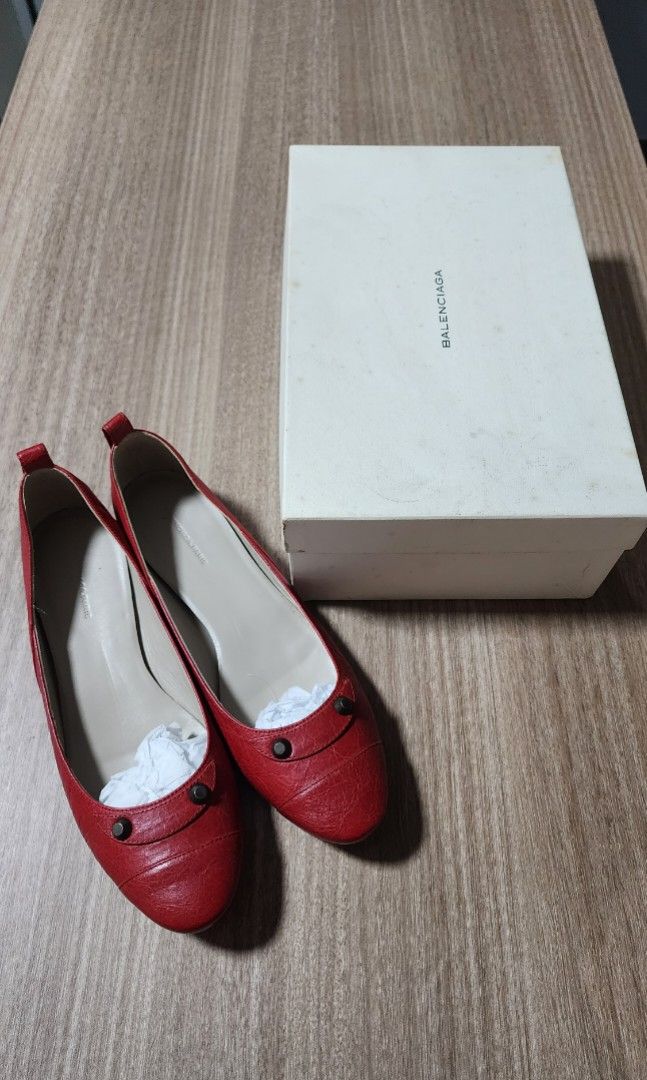 Balenciaga deals flats sale