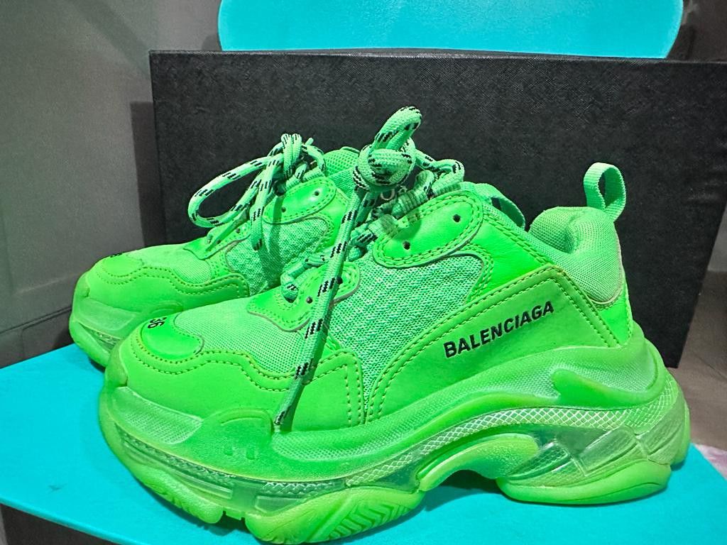 All green balenciaga triple s sale