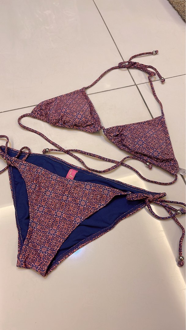 Balinese style 3 piece bikini, Women's Fashion, Swimwear, Bikinis