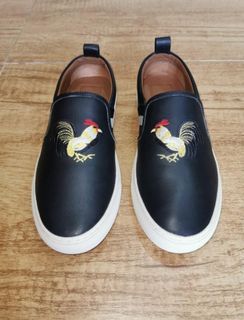 Authentic Bally Herald-T  Slip-on Bordir  Size 5. 5 E / 6. 5 D Insole 255.