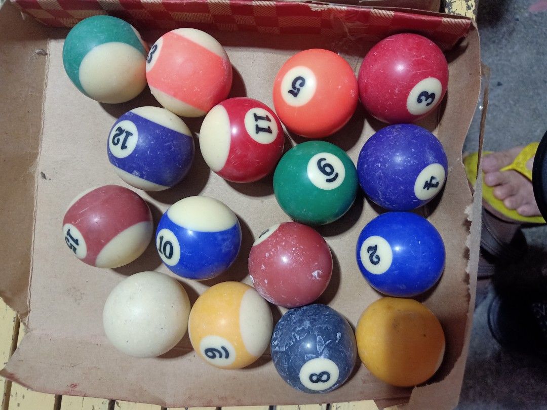 billiard balls on Carousell