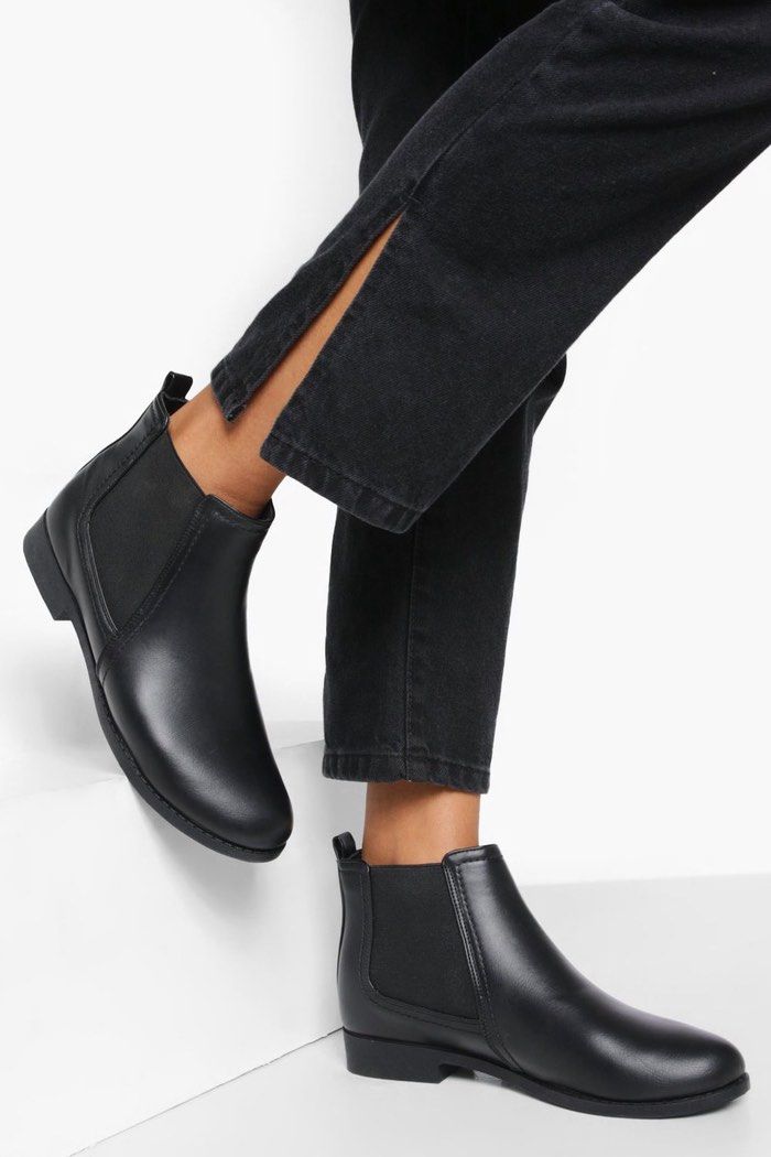 Wide fit flat chelsea boots hotsell