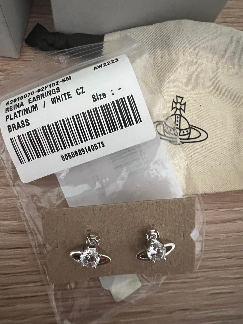 BN Vivienne Westwood earrings, Luxury, Accessories on Carousell