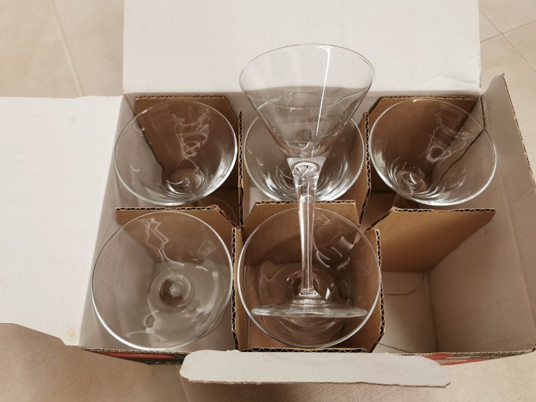 Bormioli Rocco Ypsilon Martini cocktail glasses, Furniture & Home