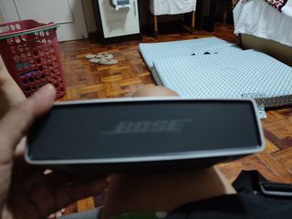 Bose Soundlink mini with complete set.
