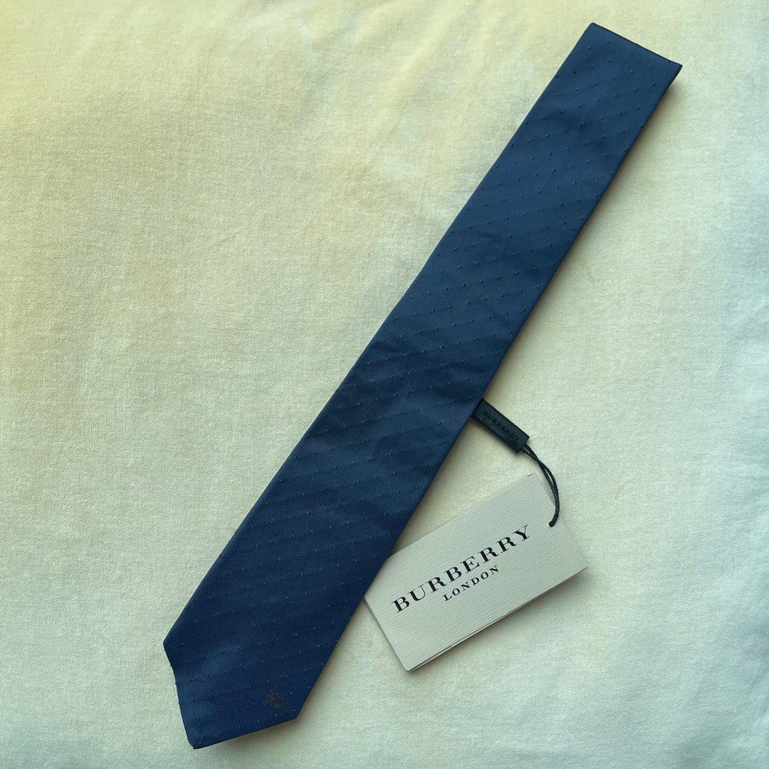 Burberry store clinton tie