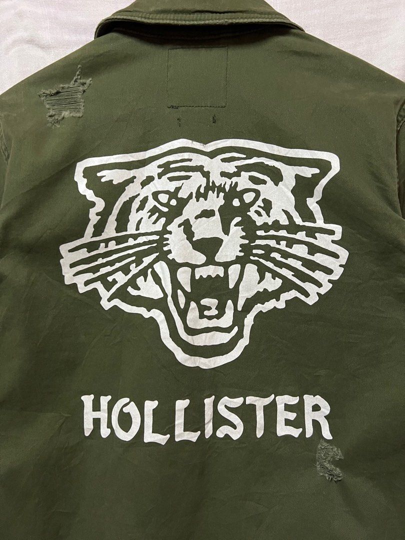 Hollister best sale tiger jacket