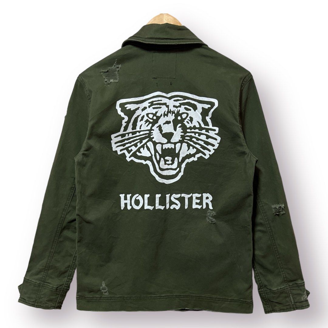 Does hollister have military store discount