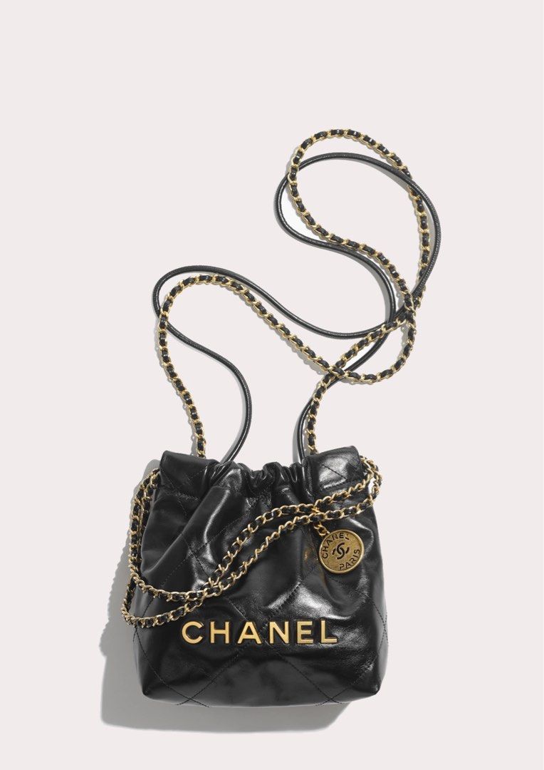 Chanel 22 Large Handbag Calfskin Gold-Tone Lacquered Metal