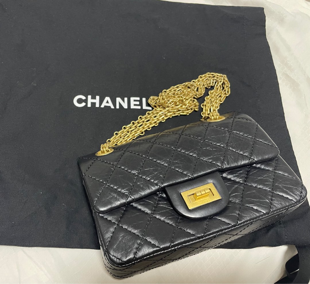 Chanel Black Quilted Aged Calfskin 2.55 Mini 224 Reissue Hangar